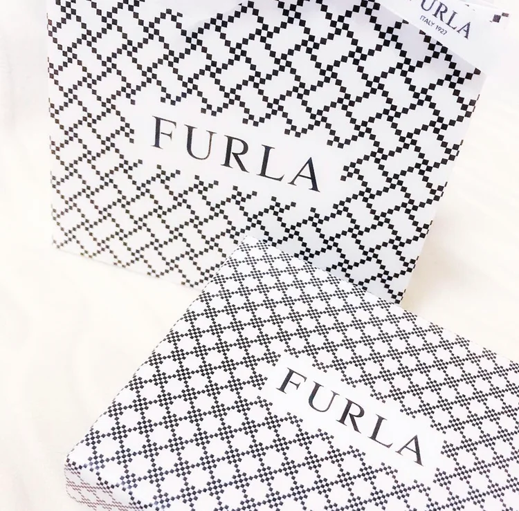 【20代女子の愛用財布】『FURLA』のミニ財布♡
