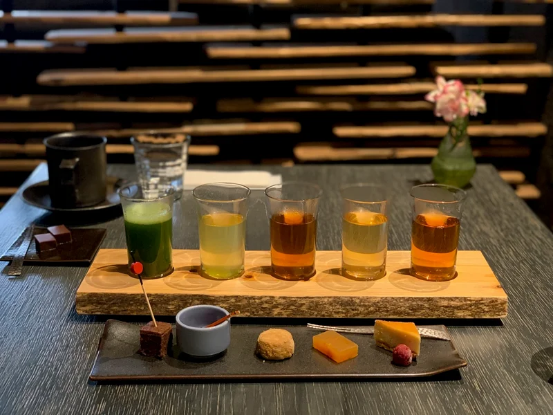 【京都】祇園北川半兵衛で茶詠み体験！日本茶カフェで最高級のお茶を飲み比べ