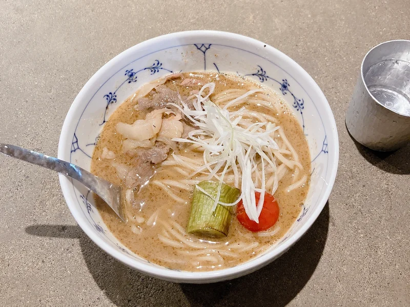 名前のないラーメン屋