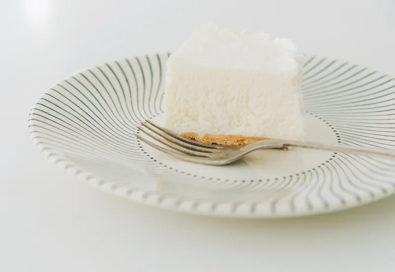 熊本県のおすすめお取り寄せグルメ「776CHEESECAKE」のレアチーズケーキ、完成イメージ