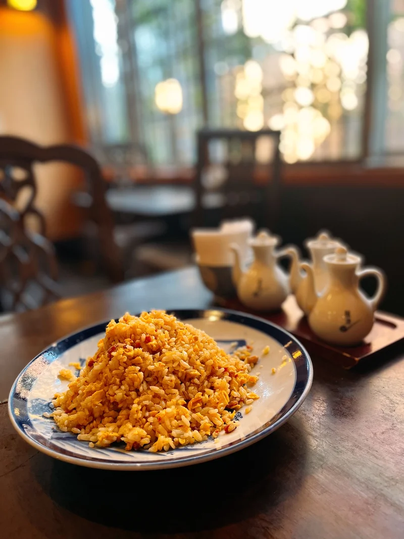 金華ハムと黄ニラの塩チャーハン