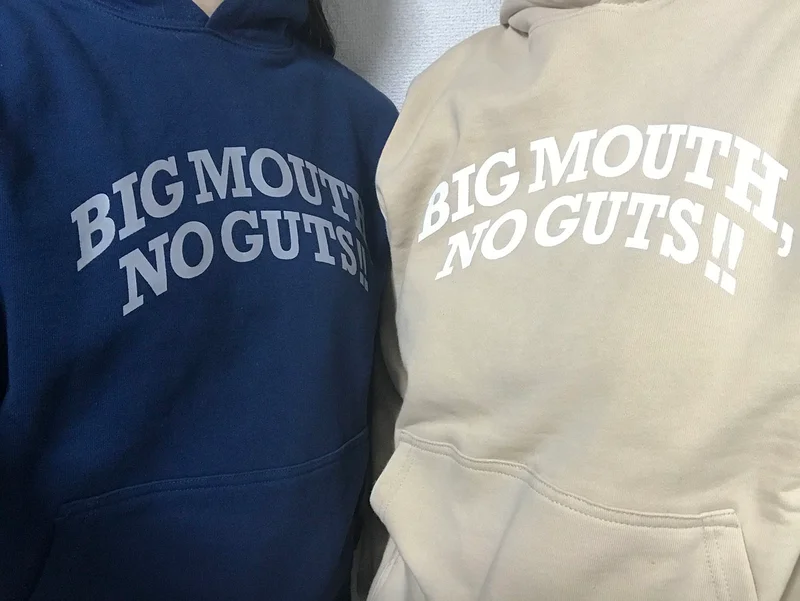 「BIG MOUTH,NO GUTS!!」ツアーグッズのパーカー2色