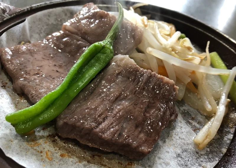 【MORE JAPAN】#兵庫 地元の人しか知らない♡990円の鬼コスパ海鮮&お肉ランチ