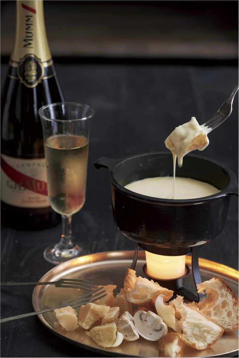 今週末は『キハチ』のテラスでチーズ＆オイルフォンデュ♡　シャンパンも飲み放題！