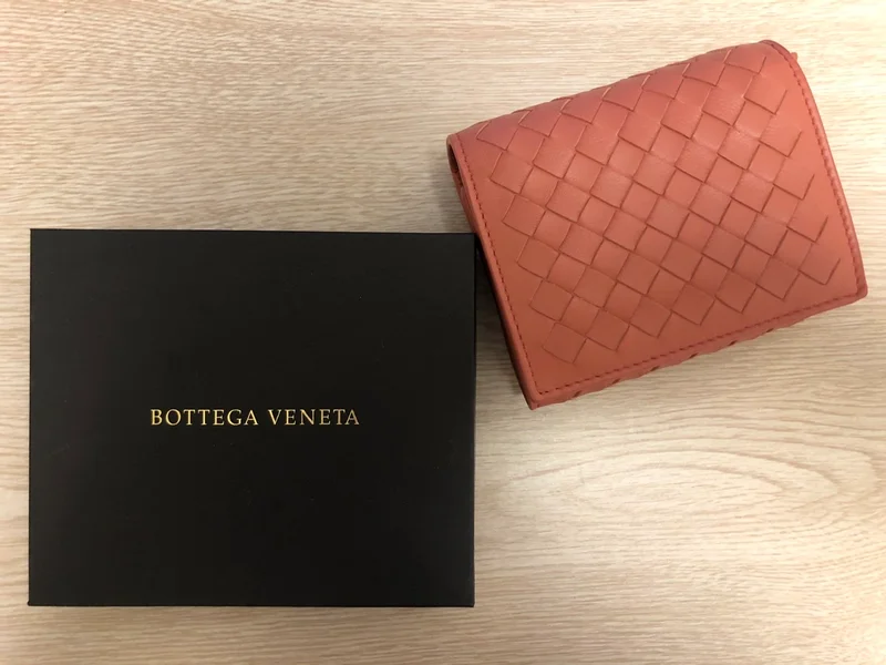 【Bottega Veneta】小さい、使いやすい、大人っぽい、理想的なミニ財布♡
