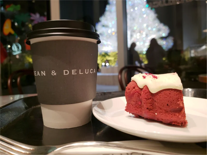 【DEAN&DELUCA】真っ赤なかわいいホリデーケーキ♡