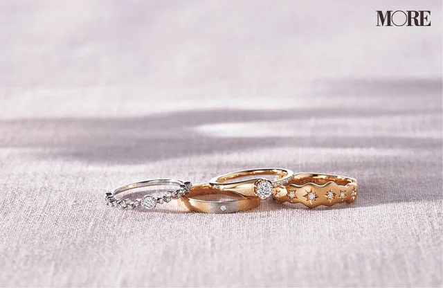オーロラグランの結婚指輪（右から星モチーフのダイヤモンドリング、センターダイヤモンドのリング、プラチナとダイヤモンドのリング、ダイヤモンドのリング