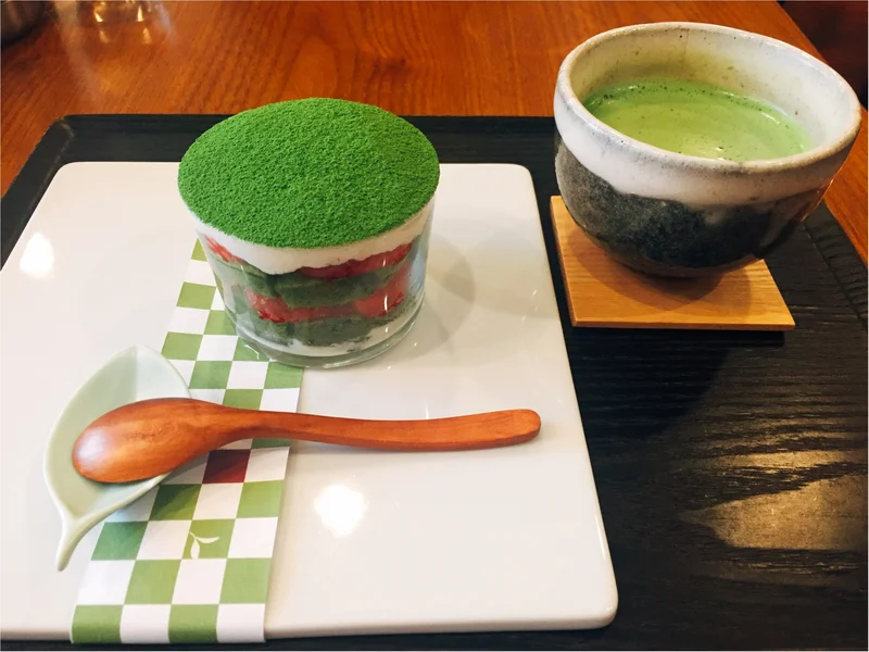【表参道】日本茶が楽しめるカフェ♡期間限定《苺いり抹茶ティラミス》を食べに行きました♩