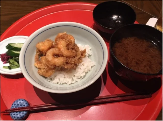 目の前で揚げてくれる天ぷらが極上。舌をヤの画像_16