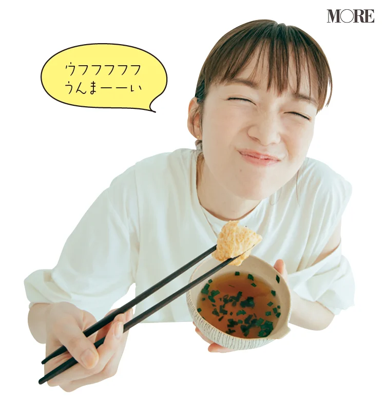 佐藤栞里が兵庫県のおすすめお取り寄せグルメ「本家きむらや」の明石玉子焼きを食べている様子