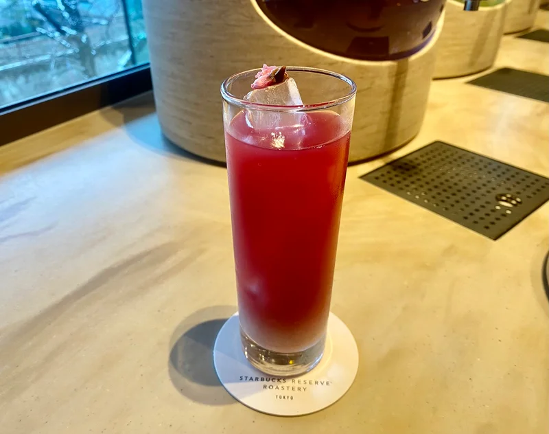 ロースタリー東京の桜メニュー「スノー ブロッサム」