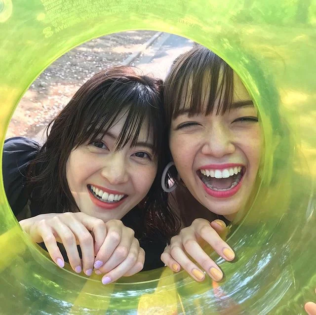 佐藤ありさ、佐藤栞里のMORE9月号 着の画像_1