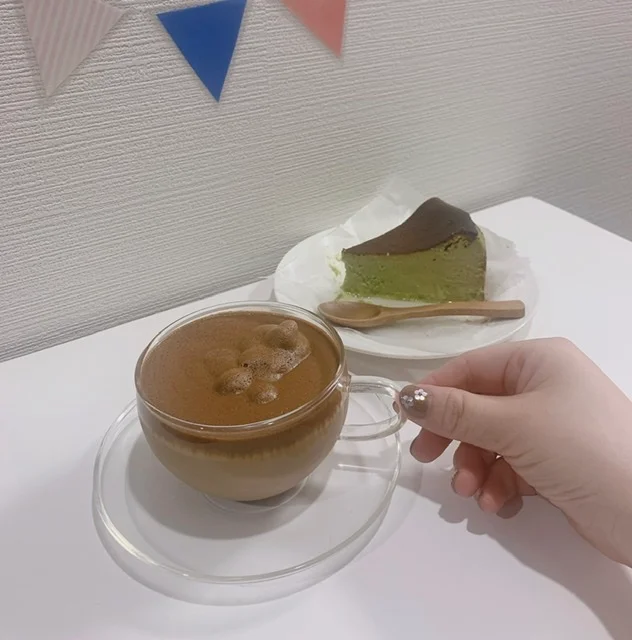 ◆ダルゴナコーヒー◆外出自粛中にできるおうちカフェ♡韓国で話題のドリンク作ってみた！