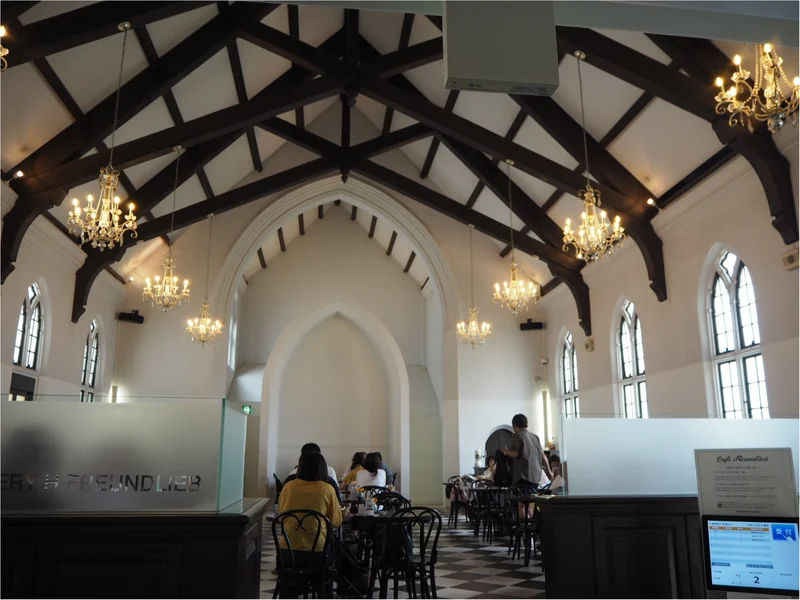 【神戸カフェ】教会をカフェに？！神秘的なの画像_1
