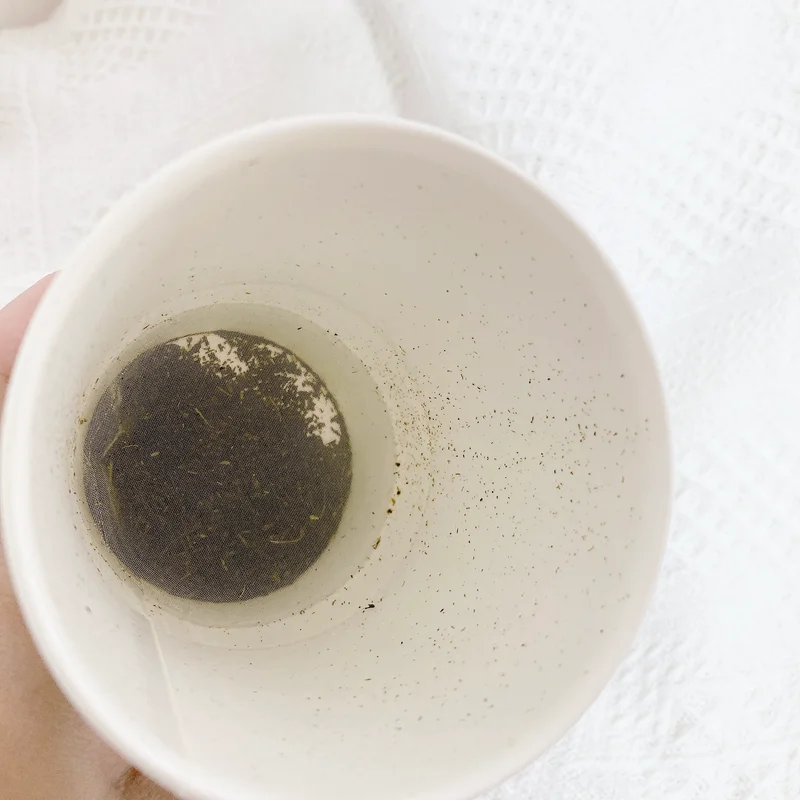 Leaf Tea Cup 手間ゼロ お湯を注ぐだけで美味しく飲める 日本初の茶葉入り紙コップ Moreインフルエンサーズブログ Daily More