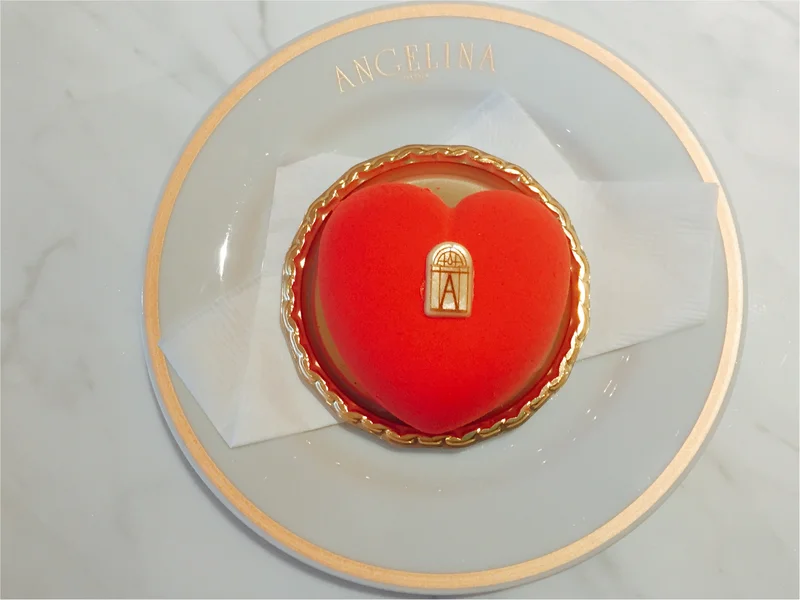 【バレンタイン限定】1903年創業のパリ老舗サロン「ANGELINA」のハート♡ケーキが可愛すぎて食べるのがもったいない！！