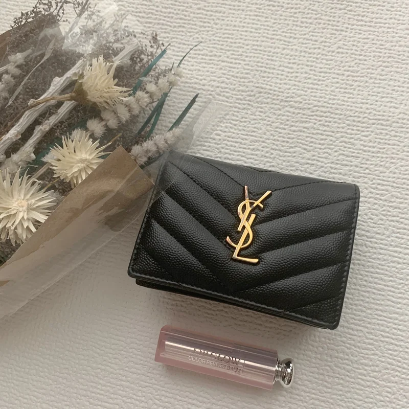 【20代女子の愛用財布】"Yves Saint Laurent"便利ミニ財布♥