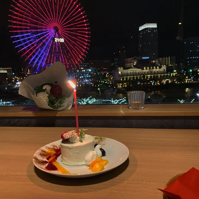 自分だけのケーキプレートが貰える！？クリスマスや誕生日に横浜の夜景を眺めながら大切な人とお祝いしませんか？