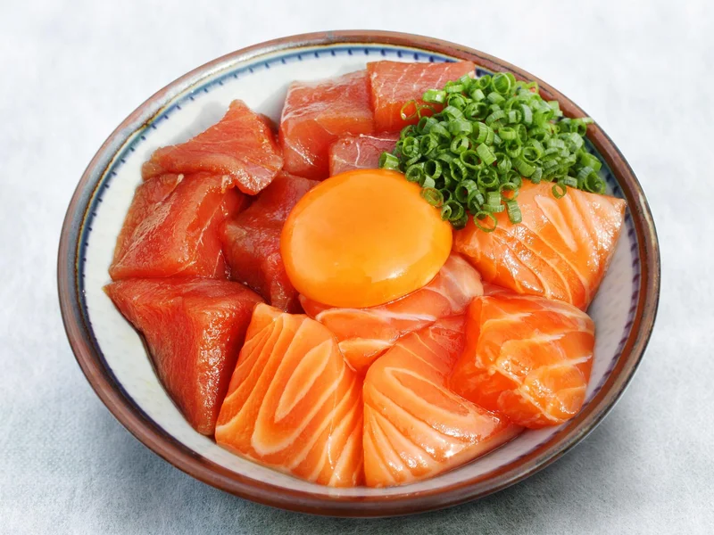 「ふるさと祭り東京2023－日本のまつり・故郷の味－」、富士の介と脂キハダの漬け丼