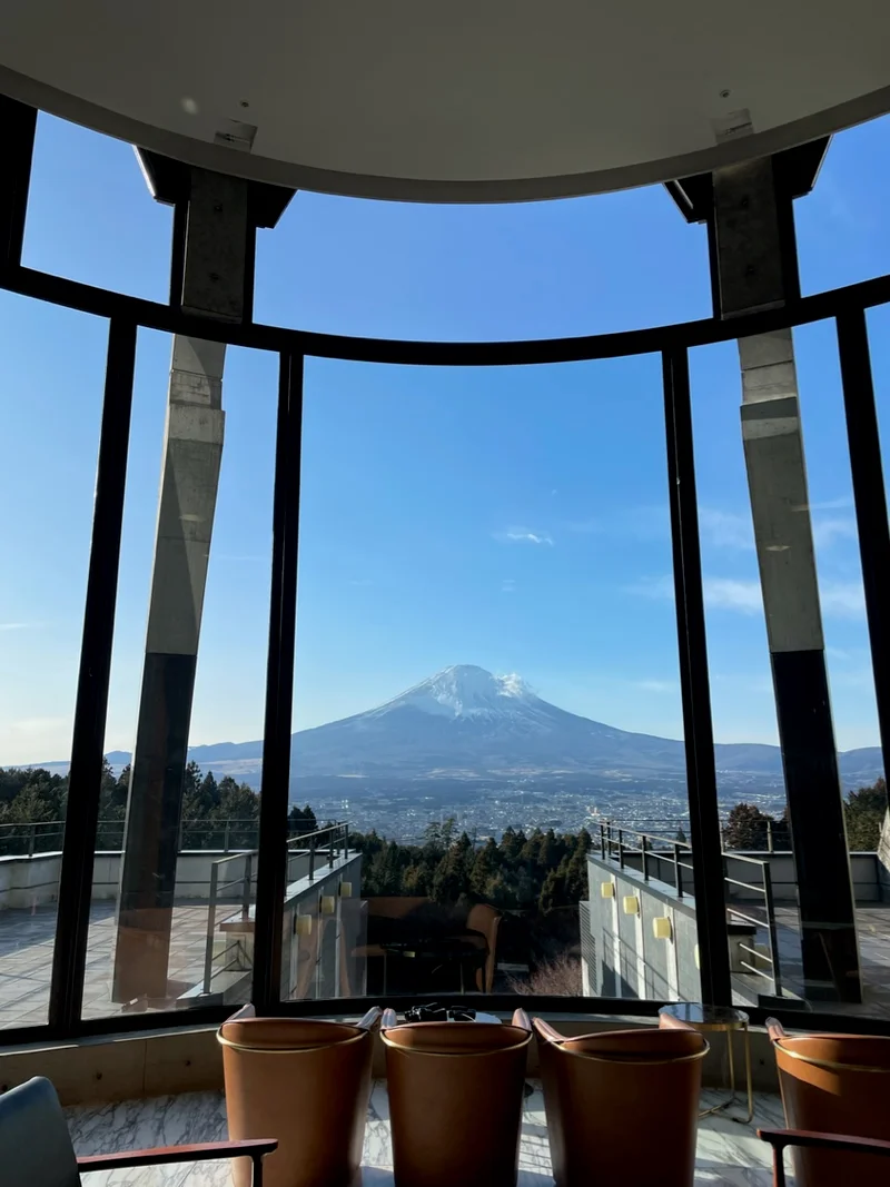 レンブラントプレミアム富士御殿場のロビーから見える富士山