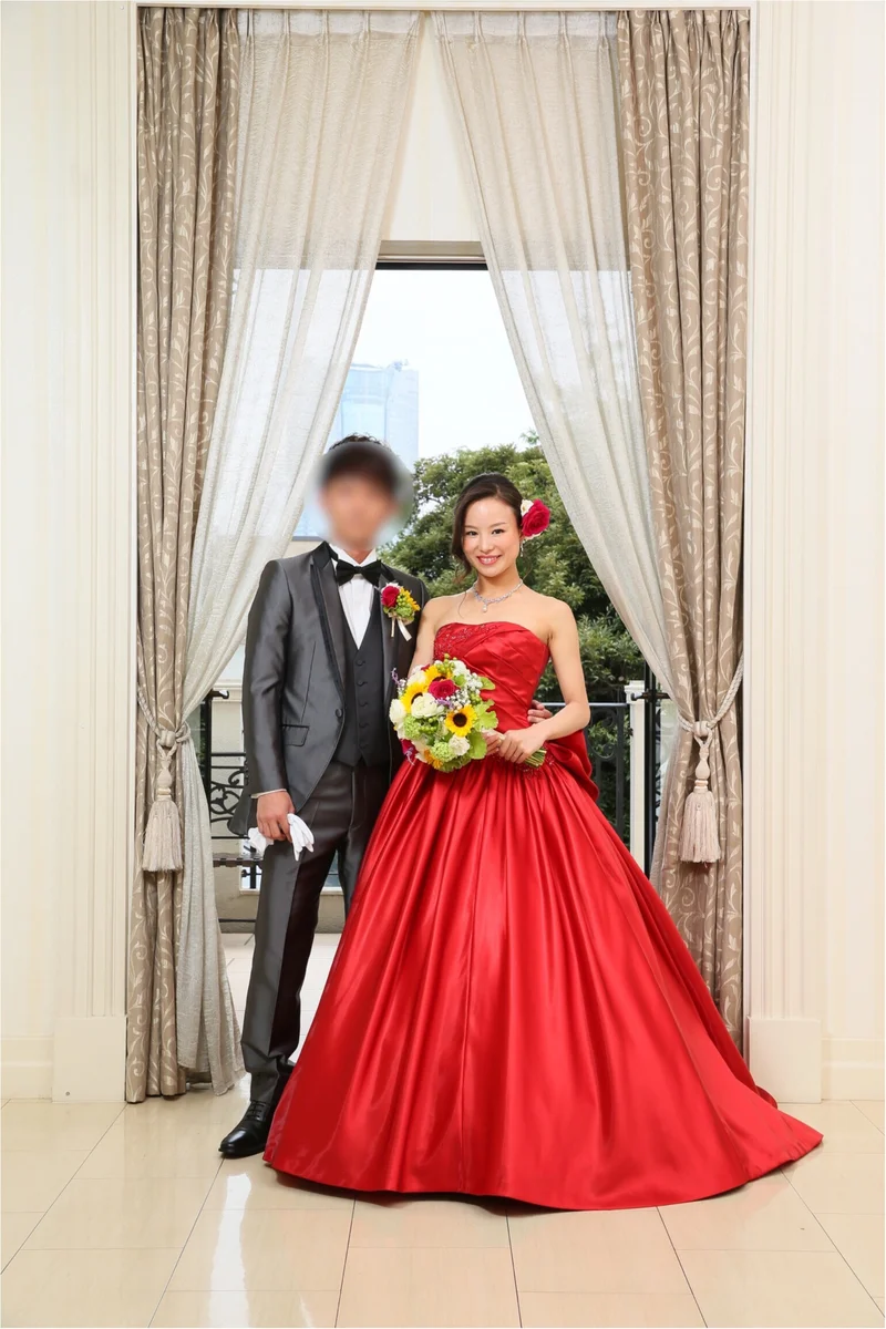 moco婚⑥▶︎【お色直し〜退場】一目惚れのカラードレスに包まれて♡
