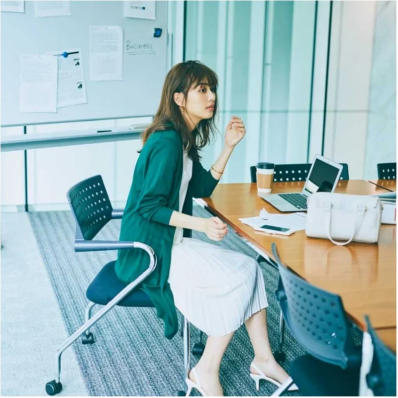 ユニクロ 働く女子のきれいめコーデまとめ 18年夏版 ファッション コーディネート 代 More