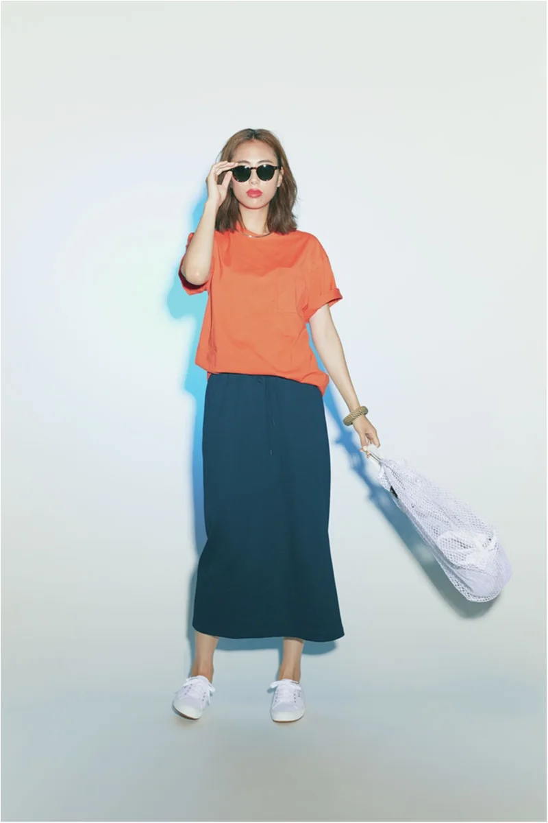 アクティブ派の スカート スニーカー コーデ12選 ファッションコーデ ファッション コーディネート 代 More