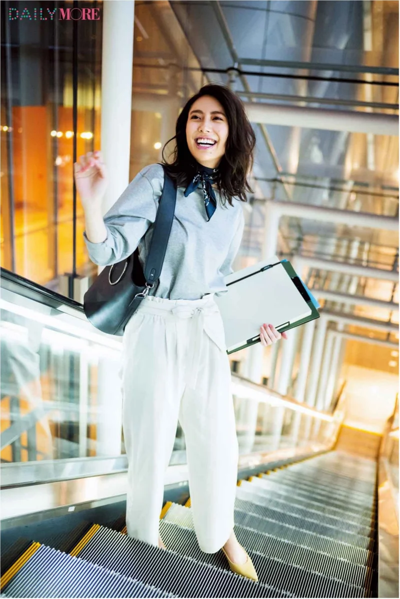 おしゃれな春の通勤服 まとめ 職場でもおしゃれをして 毎日楽しく働こう ファッション コーディネート 代 More