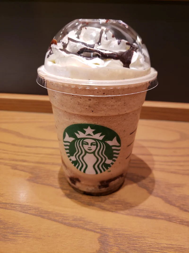 スタバで発売中の大人気フラペチーノを さらにカスタマイズする方法がバズり中 今週のモアハピ部人気ランキング ライフスタイル最新情報 More