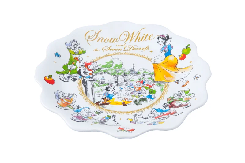 東京ディズニーリゾート の白雪姫アイテムは あの人気ブランドがプロデュース ファッション コーディネート 代 More