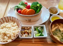 【東京×ヘルシーランチ】東京駅直結！新丸ビル内の絶品温野菜ランチをご紹介。