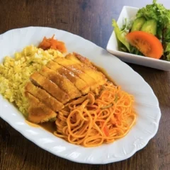 長崎名物「トルコライス」大ボリュームの理由とは？【ご当地グルメ探偵M】