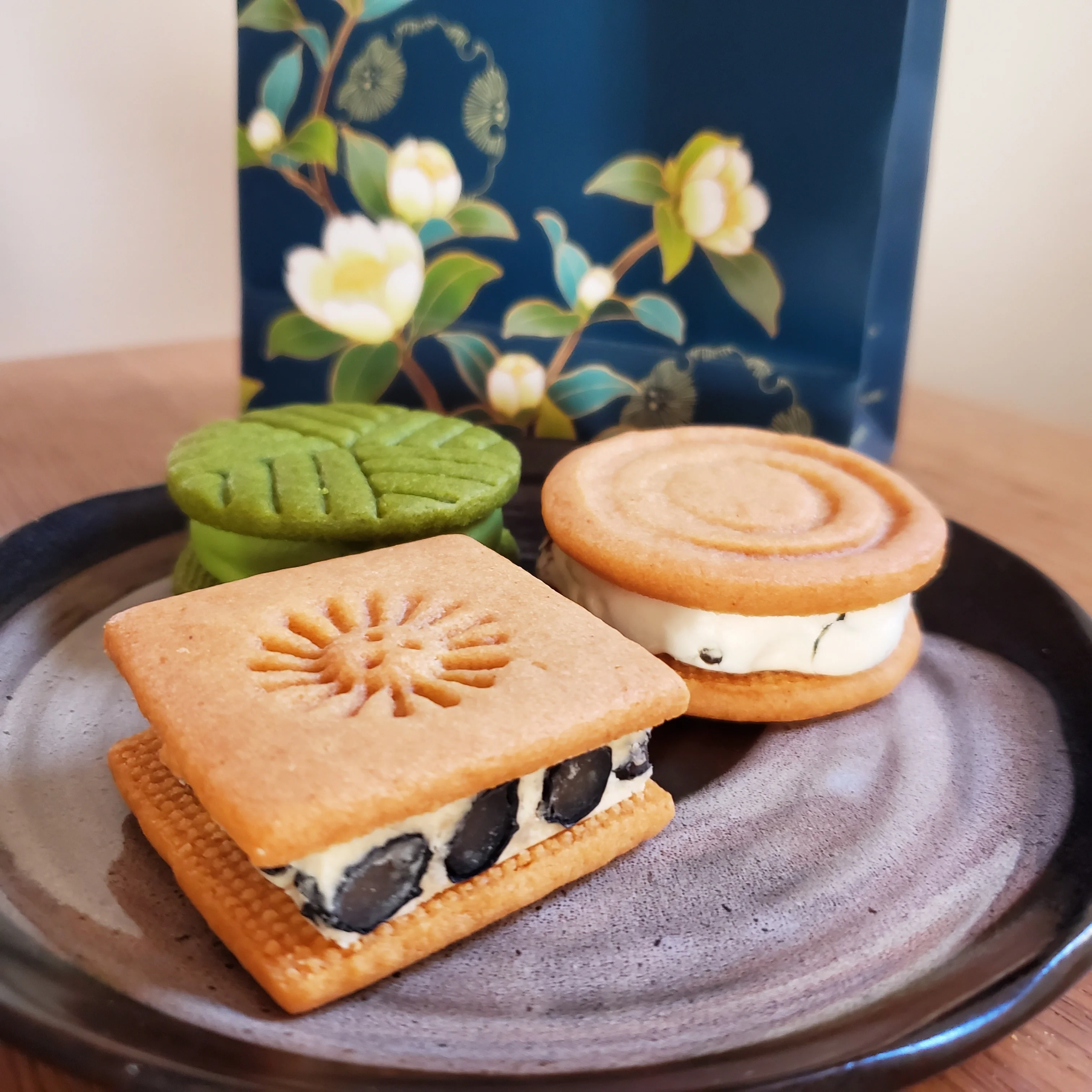 京都 祇園 新 京都手土産にバタークリームたっぷり 京さんど Moreインフルエンサーズブログ More