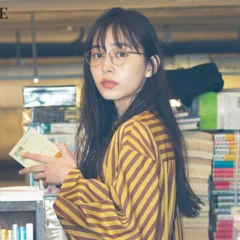 【今日のコーデ】＜井桁弘恵＞楽ちんなのに華がある！きれい色のストライプ柄ワンピースを主役に