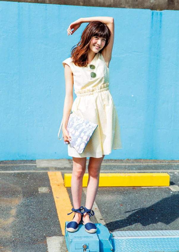 今日のコーデ 社員旅行の自由時間 夏を呼び込むハッピールックで決まり ファッション コーディネート 代 More