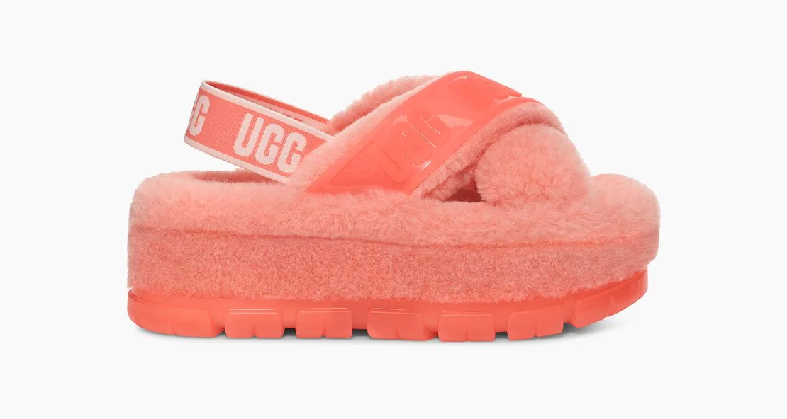 UGG』のファーサンダル「ファジータ クリア」【20代で買う名品アイテム】 | ファッション（コーディネート・20代） | MORE