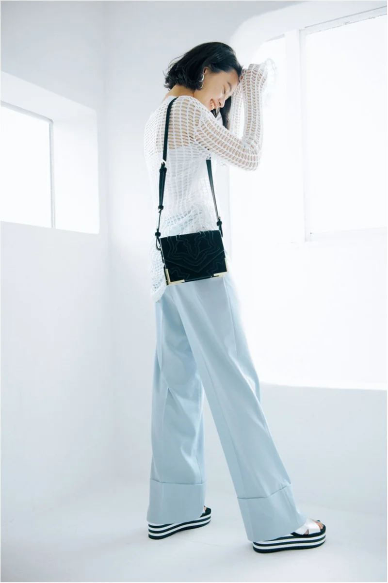 今日のコーデ 父の日の日曜日 カジュアルランチへ白 水色のパンツコーデで ファッション コーディネート 代 More