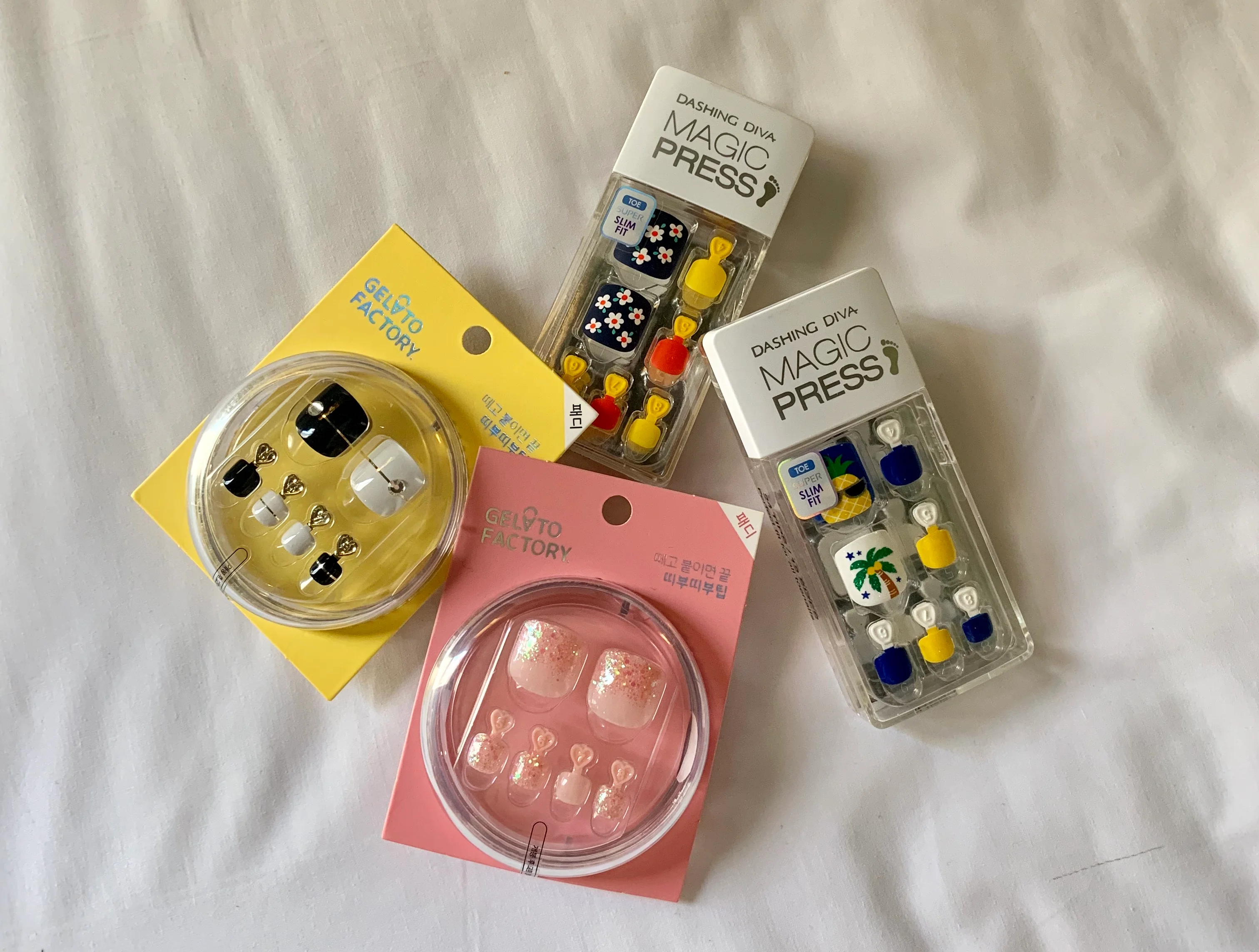 2泊3日韓国旅行 不器用さんも1秒でジェル風 簡単すぎるおすすめセフルネイル マジックプレス の使い方 Moreインフルエンサーズブログ More