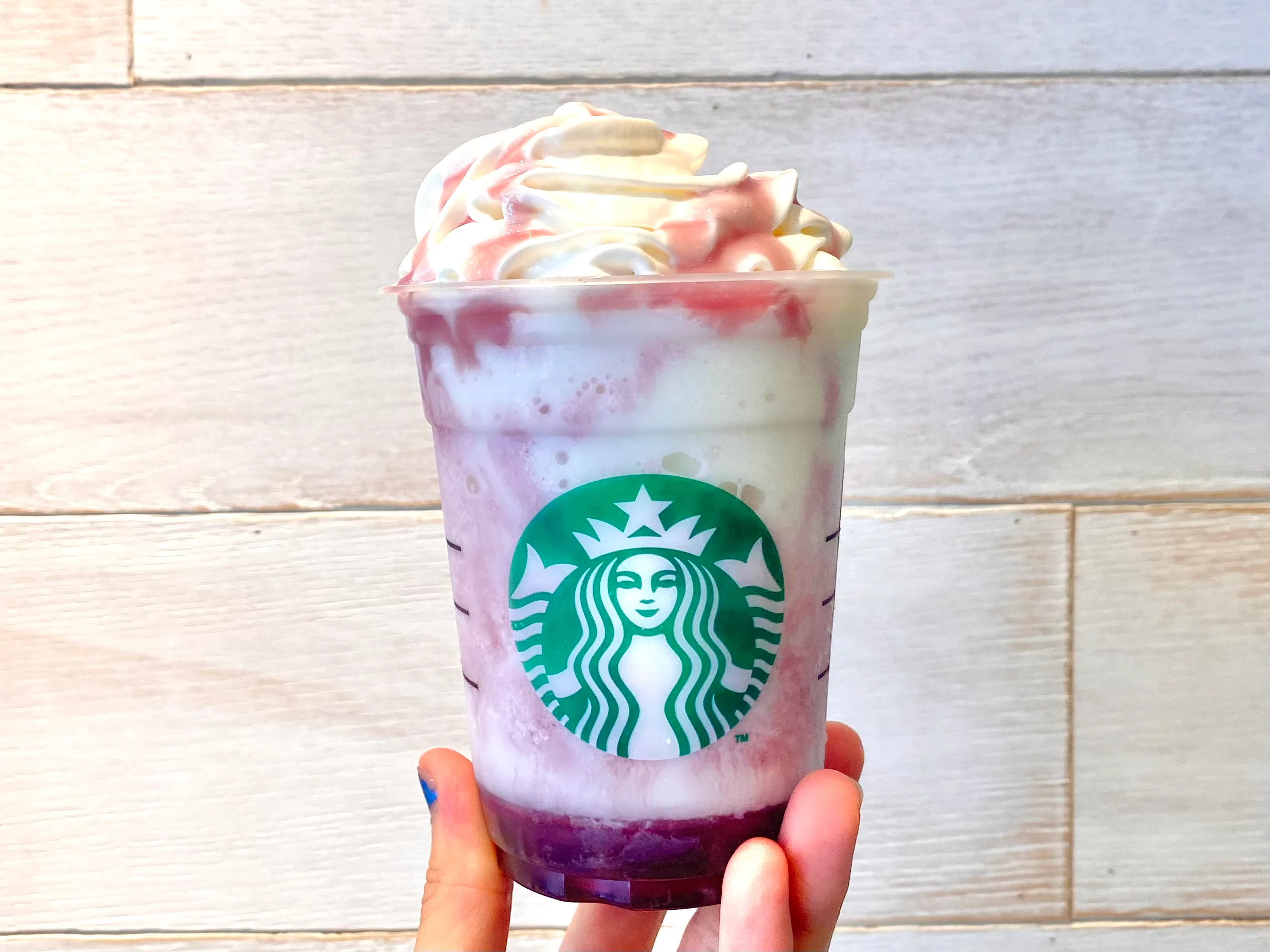 スタバ新作 山梨県 Jimoto フラペチーノ はぶどうのすっきり風味が夏にぴったり グルメ More