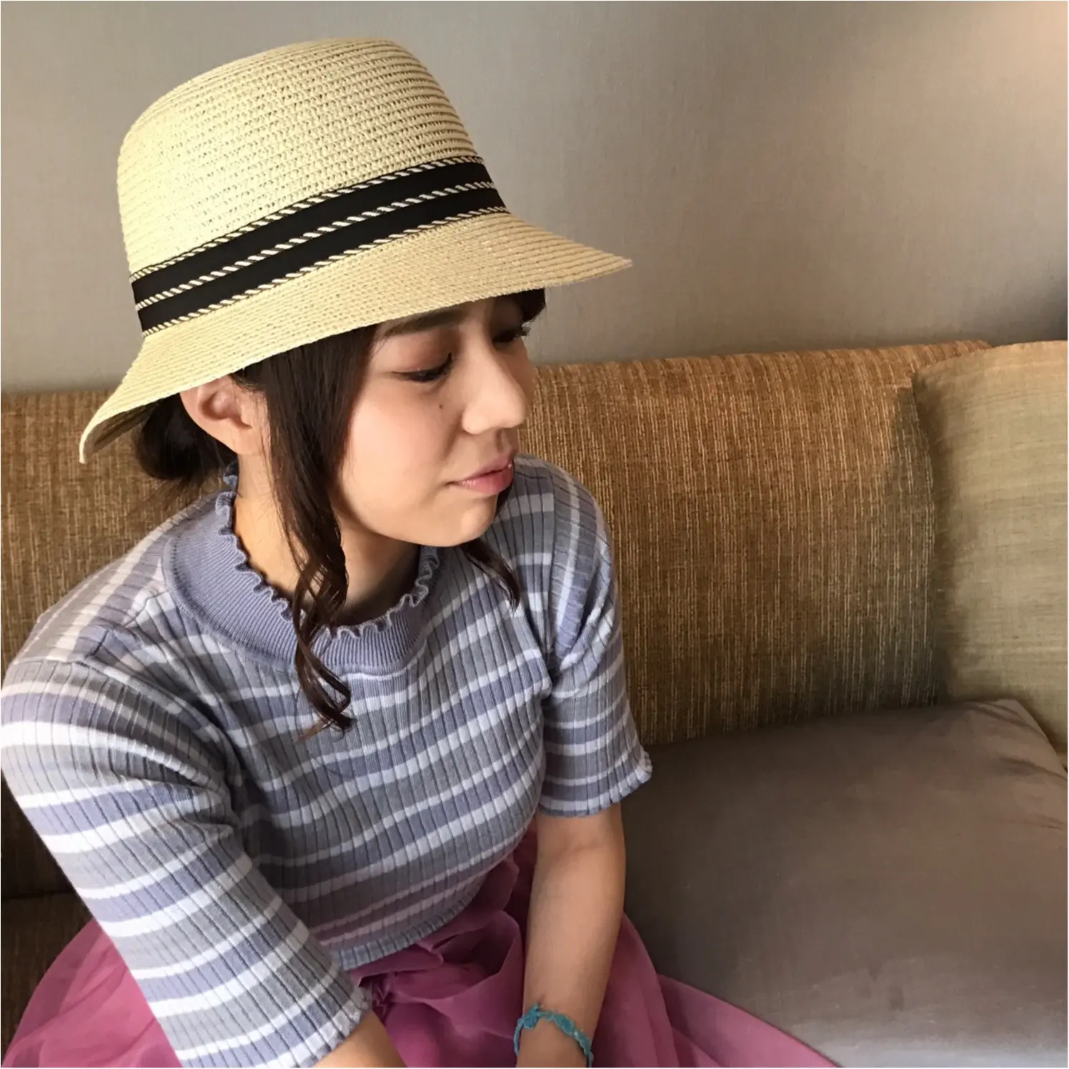 ★かぶるだけで、不器用ヘアアレンジもサマになる!一足お先に夏の必需品『ストローハット』GETしました★_2