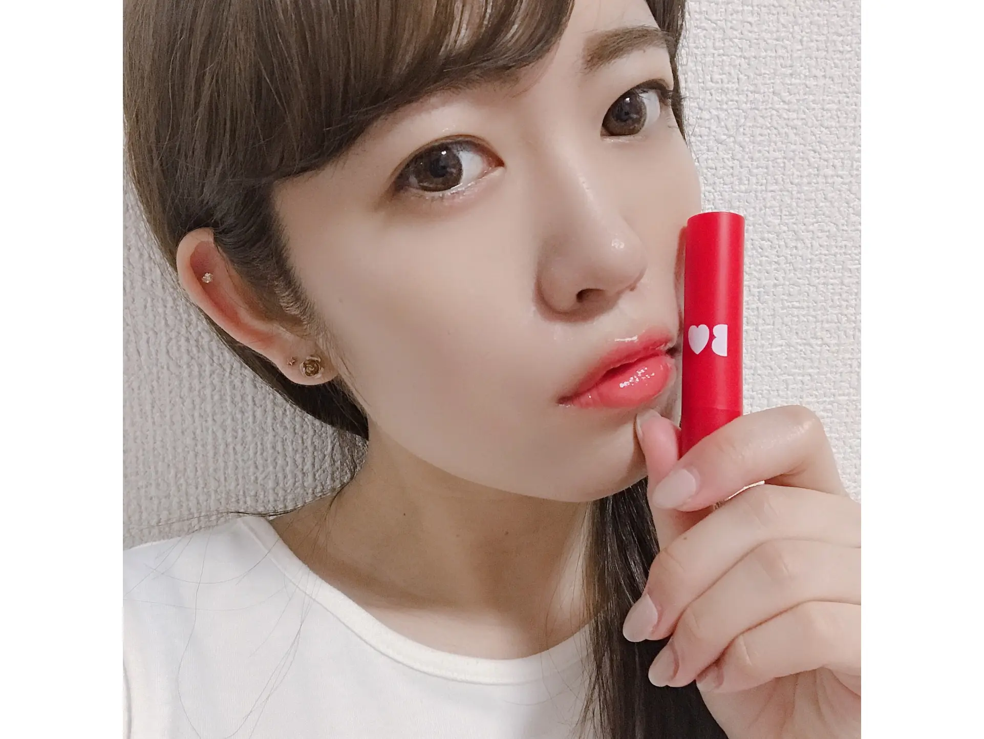 《えりりんのかわいい選抜No.1》【B IDOL♡】ひと塗りでうるツヤくちびるに♪_3