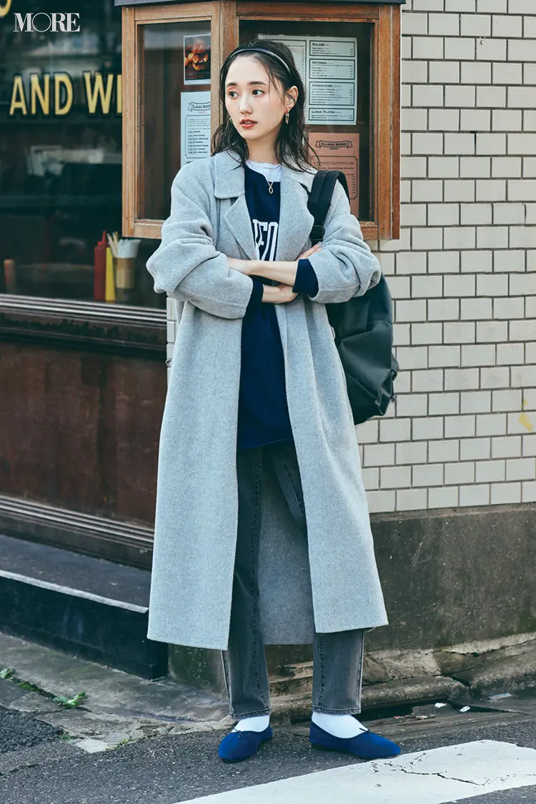 今日のコーデ 鈴木友菜 グレーとネイビーの知的コンビでデニムカジュアルを大人に昇格 ファッション コーディネート 代 Daily More