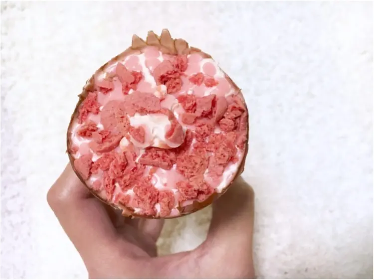 【コンビニアイス】今年も大好きな季節がやってきた❤️《甘酸っぱい苺アイス》がおいしすぎるっ_1