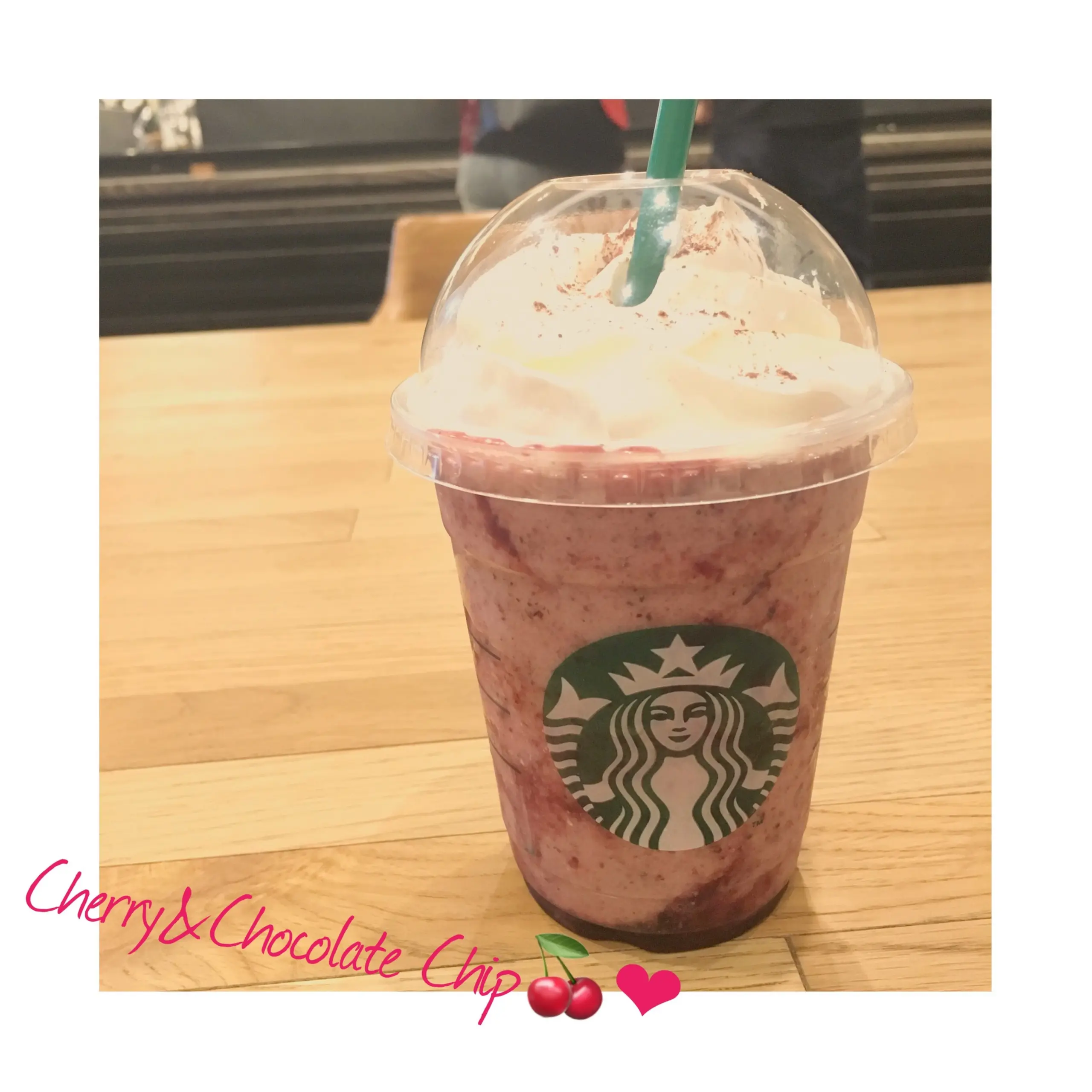 【スタバ】《〜在庫なくなり次第終了⁈》チェリー&チョコレートチップフラペチーノは今すぐCheckすべし❤️‼︎_1