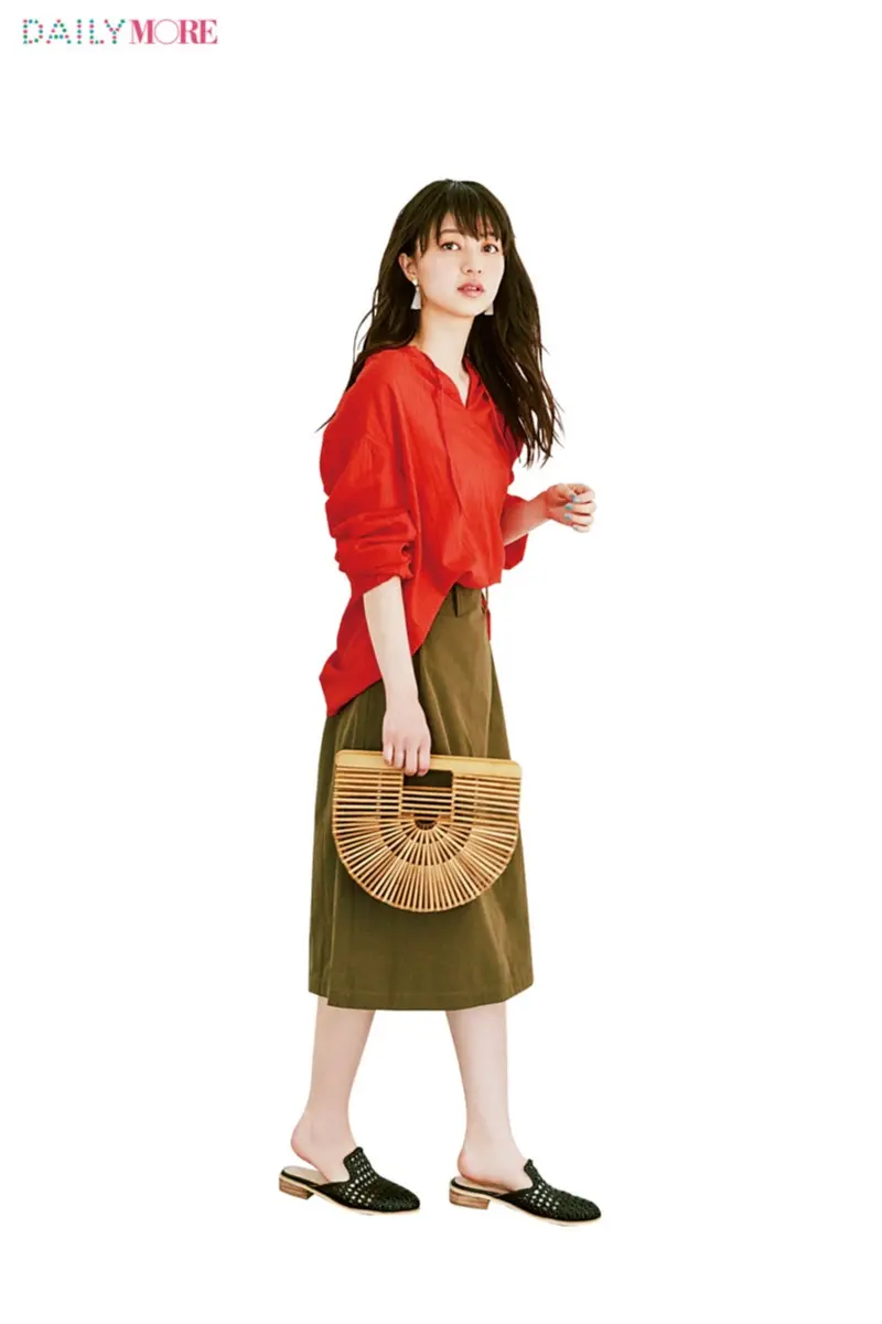 シンプルで、女っぽくて、でも普通すぎないって最高! 【ラップスカート】こそMORE世代の新定番だ!!_2