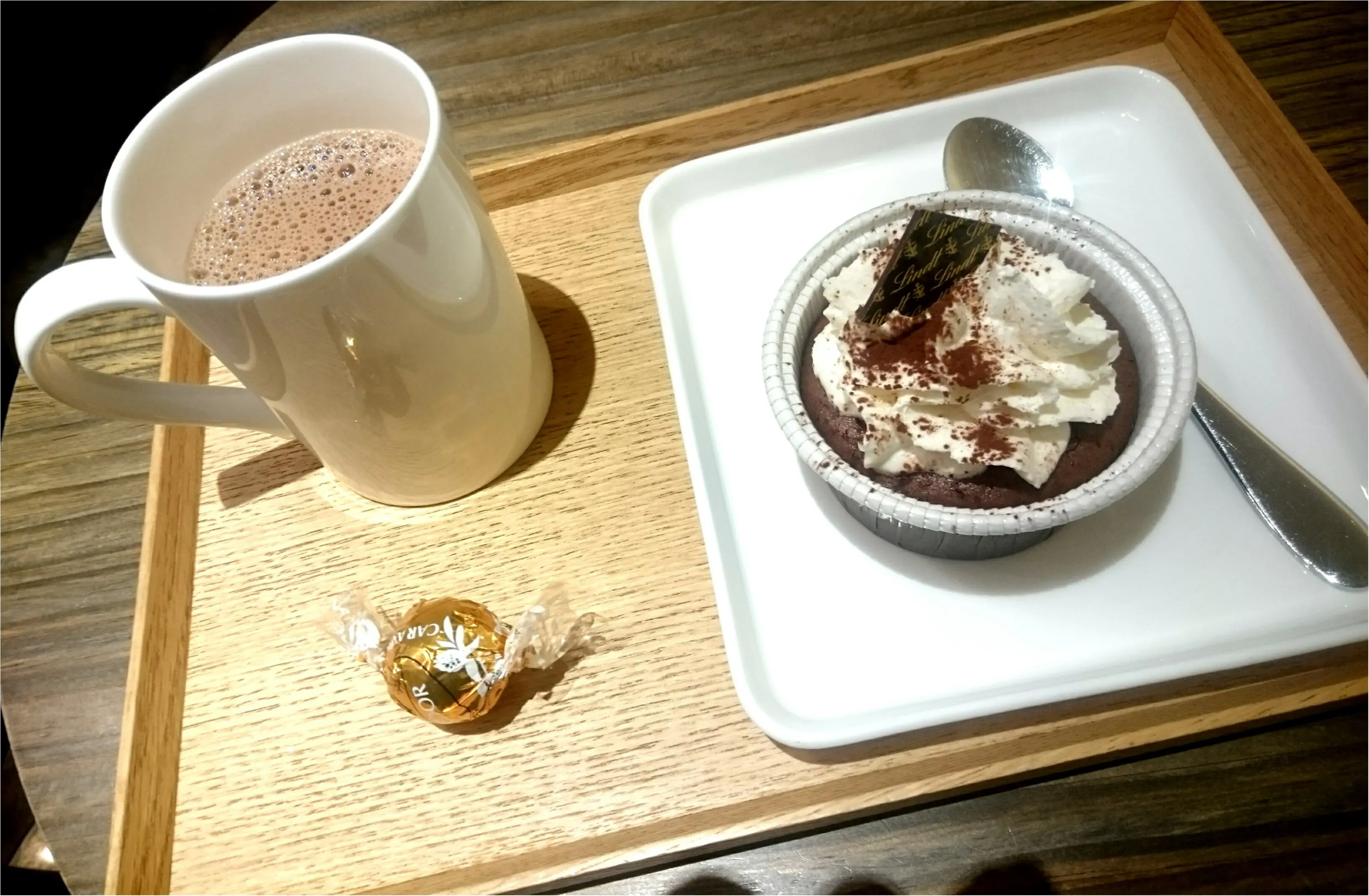 Lindt(リンツ)で過ごすゆったり時間_3