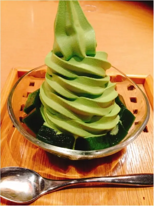 《抹茶好き必見‼︎》京都の老舗茶舗『林屋』がてがける和カフェ【京はやしや】西武池袋店限定の"クリスマスパフェ"が激うまって噂♡_2