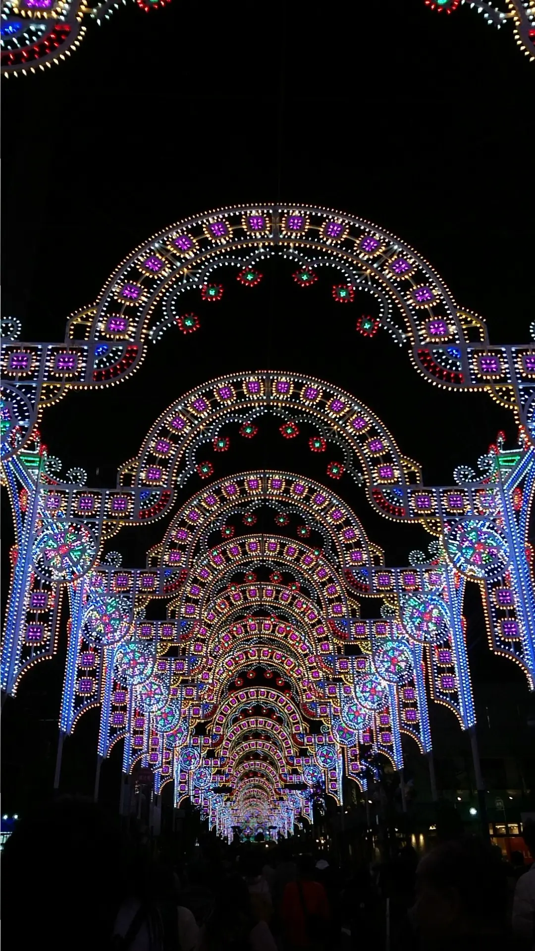 開催期間、17日まで! 輝きを増した 神戸ルミナリエ~未来への眼差し~_1