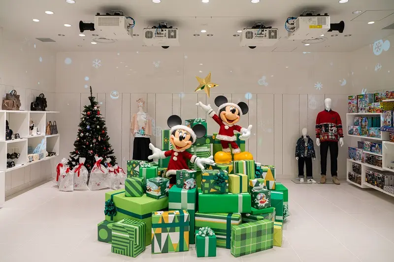 「ディズニーフラッグシップ東京」季節の装飾