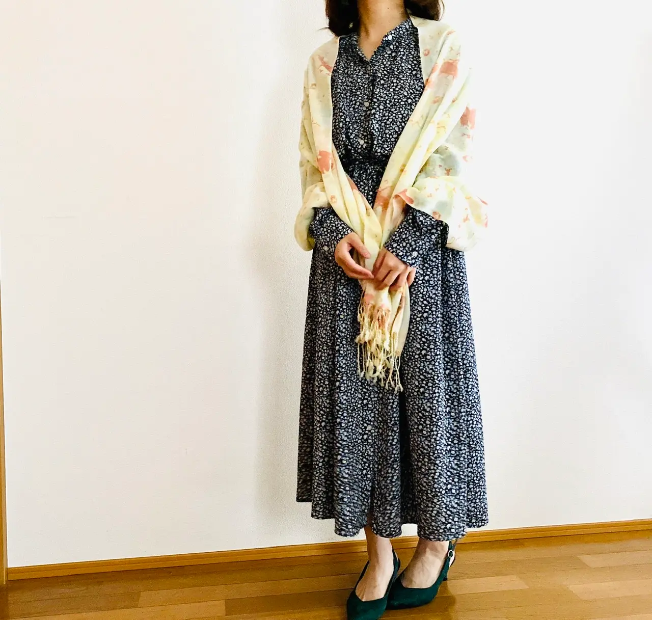 【周りと差をつける春アイテム】春のお洒落は小物から!ちょい足し《ショールコーデ》が可愛すぎ♡_2